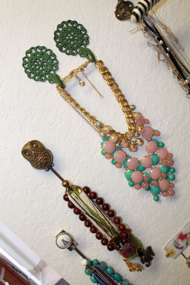 necklace hook DIY, bubble necklace close up