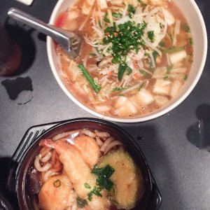 ramen + udon = happiness!! #slurpslurp#ramen#wellington#chaschas#foodmakesmehappy#alwayshungry#eatup#dinner