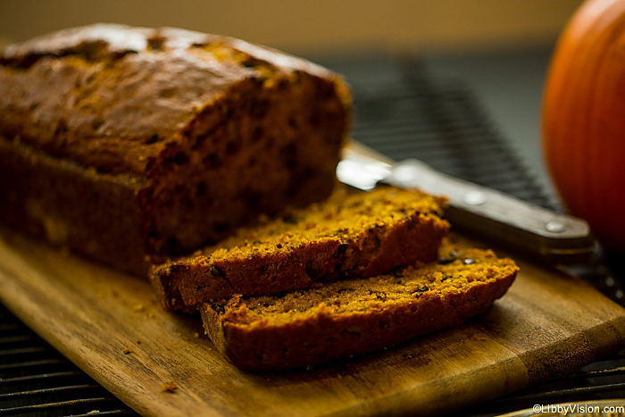 pumpkin bread // the average girl's guide